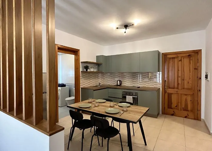 Sliema Apartment *